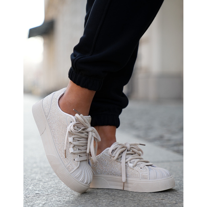Sneaker da donna con decorazione sulla piattaforma beige 2