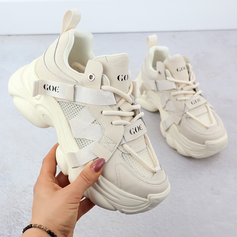 GOE Sneaker in pelle su una slassa suola beige da donna beige rr2n4051 1