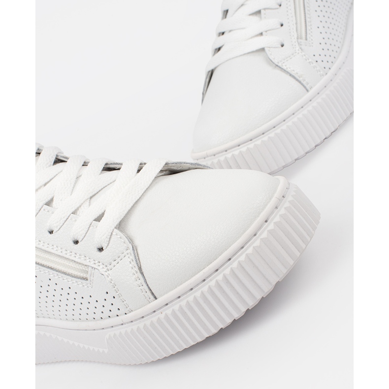 Goodin Sneaker sportivi bianchi su una piattaforma in pelle naturale bianco 1