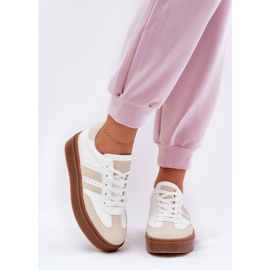 Sneaker femminili sulla piattaforma con beige in pelle eco 2