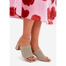 Tacchi da donna con pistillo dorato d'oro 2