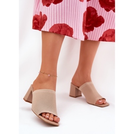 I tacchi da donna come il beige 2