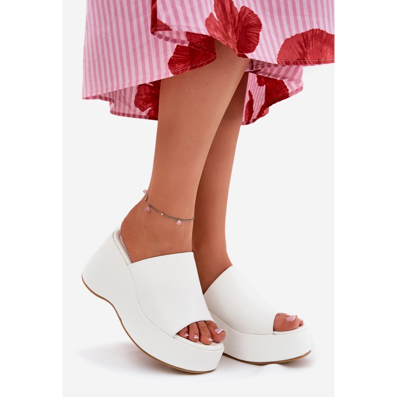 Slifor da donna in pelle Eco sulla piattaforma e zeppe bianche bianca 1