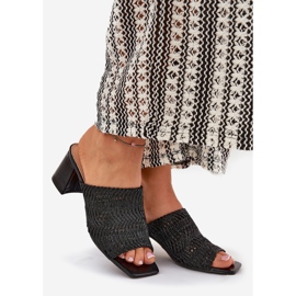 Infradito da donna con i tacchi neri nero 1