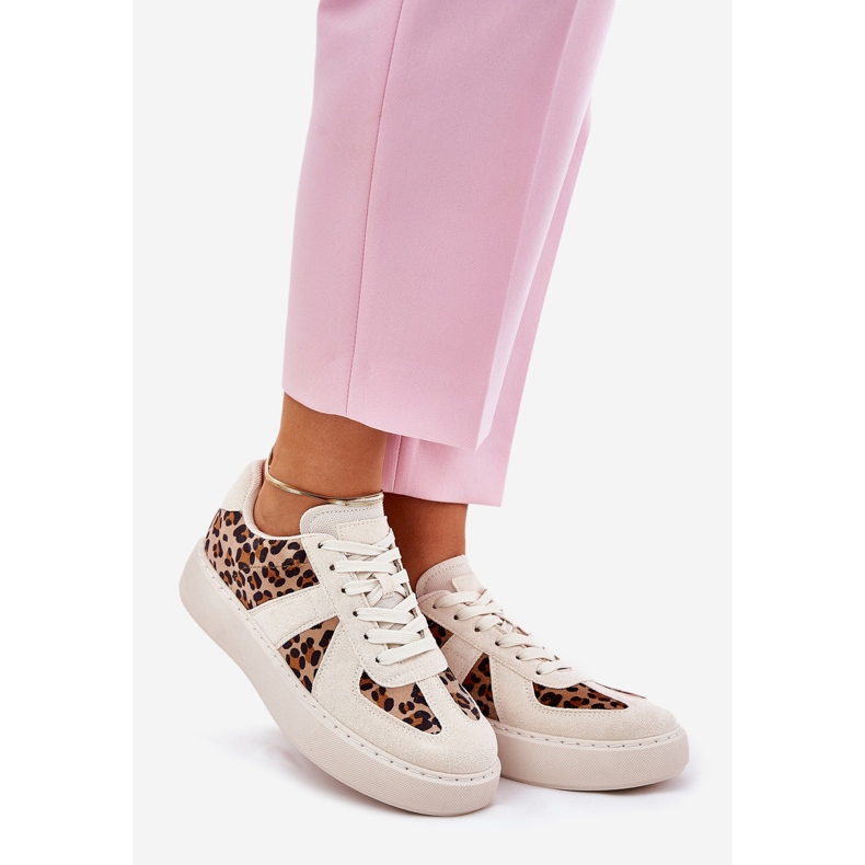 Sneaker da donna con stampa leopardata sulla piattaforma beige 1