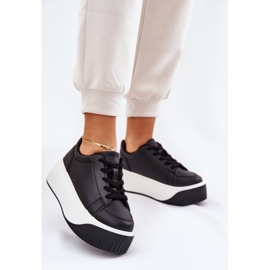 Sneaker su una piattaforma enorme liscia nera nero 2