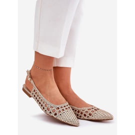 Sandali con intreccia e punta di piedi oro d'oro 1