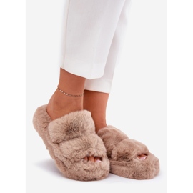 Pantofole di pelliccia da donna sulla piattaforma kaki beige 1