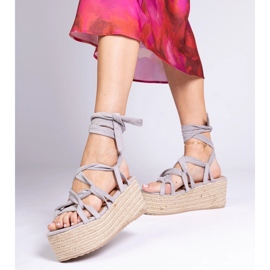 Sandali grigi espadrilles su una piattaforma alta grigio 2