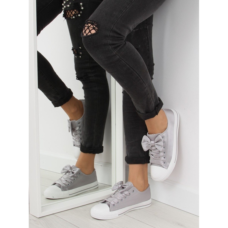Sneakers da donna grigio satinato 16-509 2