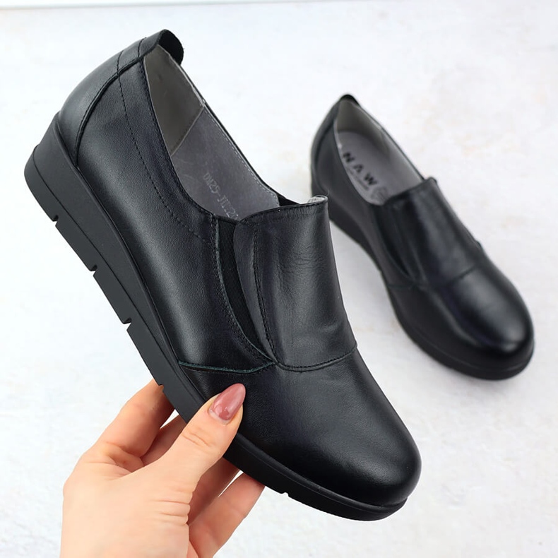 Scarpe in pelle da donna con spicchi scivolati sabatina neri jhy203 nero 1