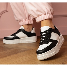 Black Sports Sneakers su Platfotm nero 1