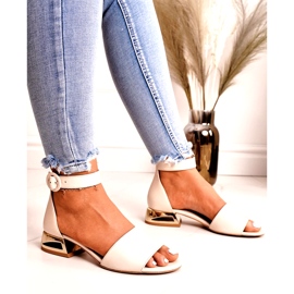Sandali in pelle su tacchi dorati Laura Messi 2143 Beige 2