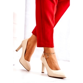 Pompe da donna sul Sergio Leone 1457 Beige Post 2