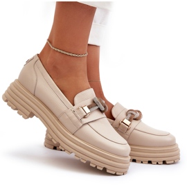 Mocassini in pelle femminile con un ornamento Laura Messi 2780 Beige leggero 6