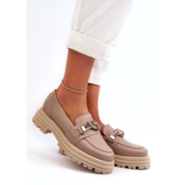 Mocassini in pelle femminile con un ornamento di Laura Messi 2780 Dark Beige 1
