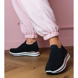 Sneaker da donna nera sulla piattaforma con zirconi nero 1