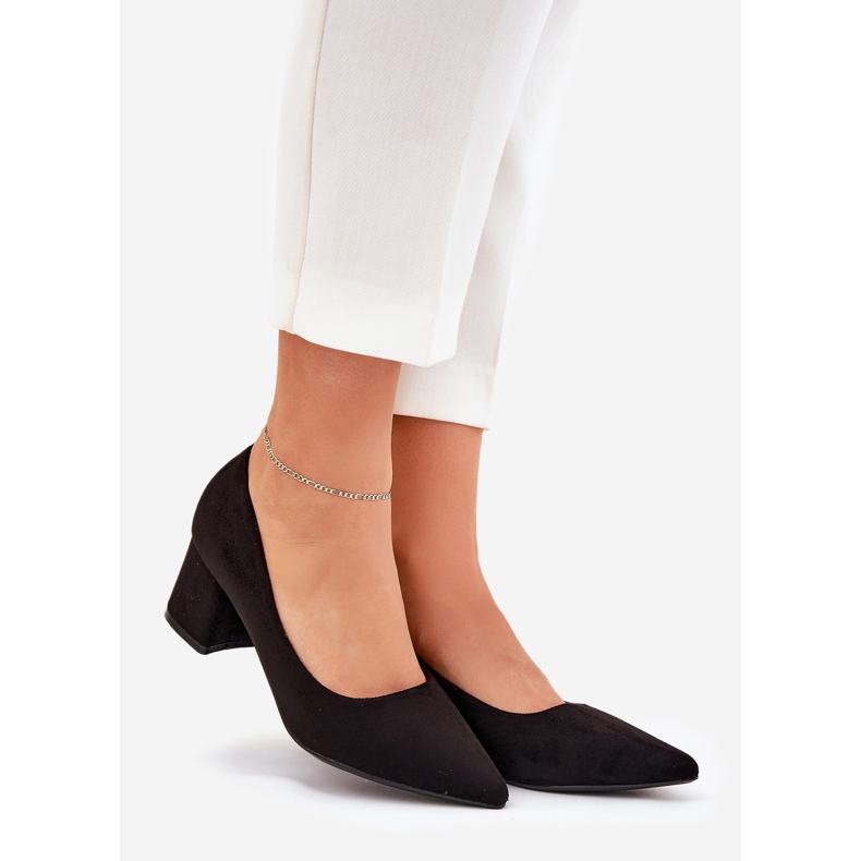 Pompe da donna con dita puntate sul Black Post nero 1