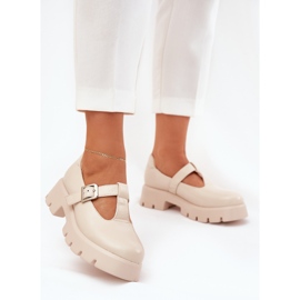Scarpe da donna con una fibbia sulla piattaforma e tacchi piatti beige 2