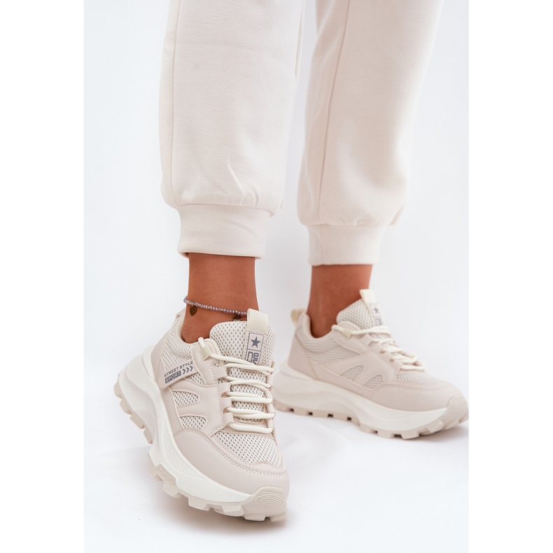 Evento Scarpe da sneaker da donna su una sosa beige densa 2