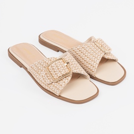 Goodin Pantofole in una griglia beige e bianca con una fibbia 1