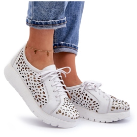 Scarpe traforate in pelle da donna Zazoo 2821 bianca 4
