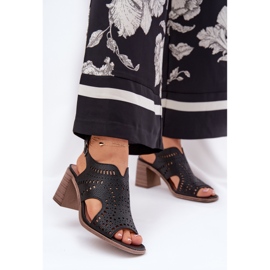 Openwork Sandals femminile sul pilastro nero 2