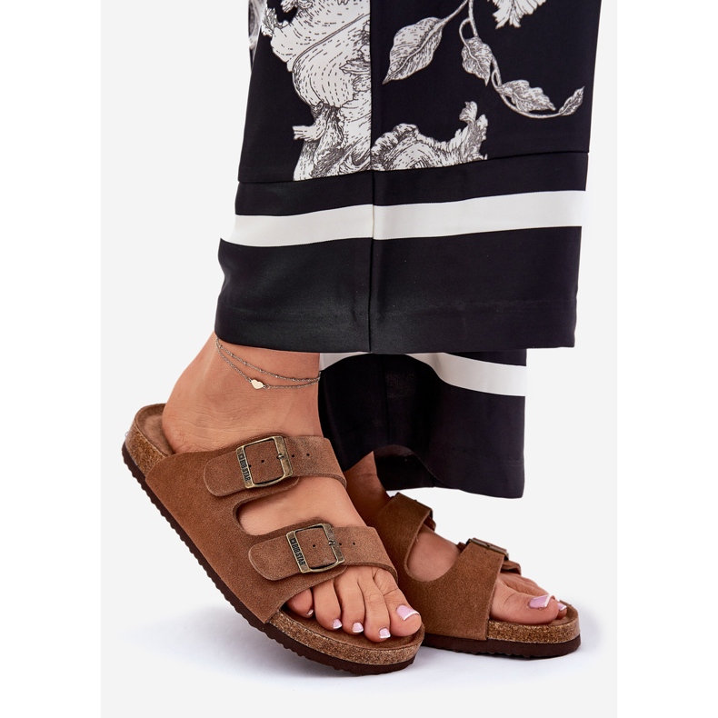 Flip di pelle scamosciata femminile con fibbie marrone RR274A394 Big Star RR274A394 1