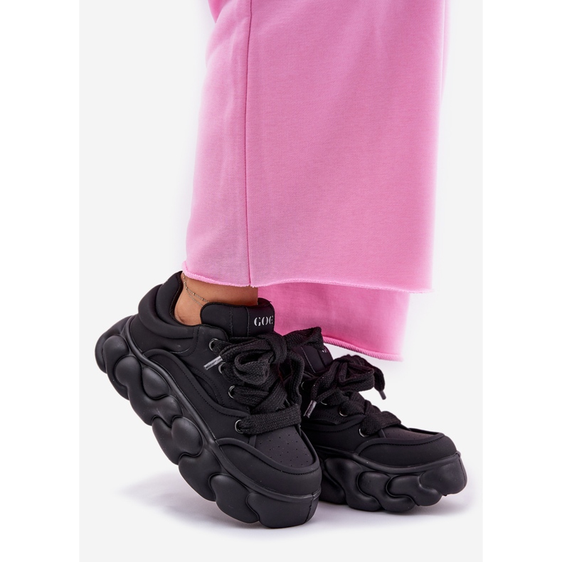 Sneaker in pelle da donna sulla piattaforma enorme Goe RR2N4044 Black nero 1