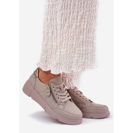 Vinceza Scarpe sportive in pelle con sneaker sulla piattaforma con il beige scuro di Vincez Castle 88019 1