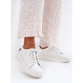 Sneaker in pelle da donna sulla piattaforma bianca Vinceza 88018 bianco 2