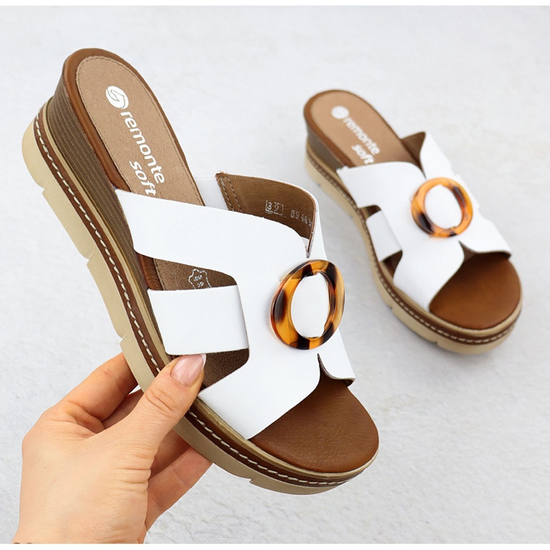 Flip in pelle femminile sui mosse bianchi Remonte D2L52-80 bianco 1