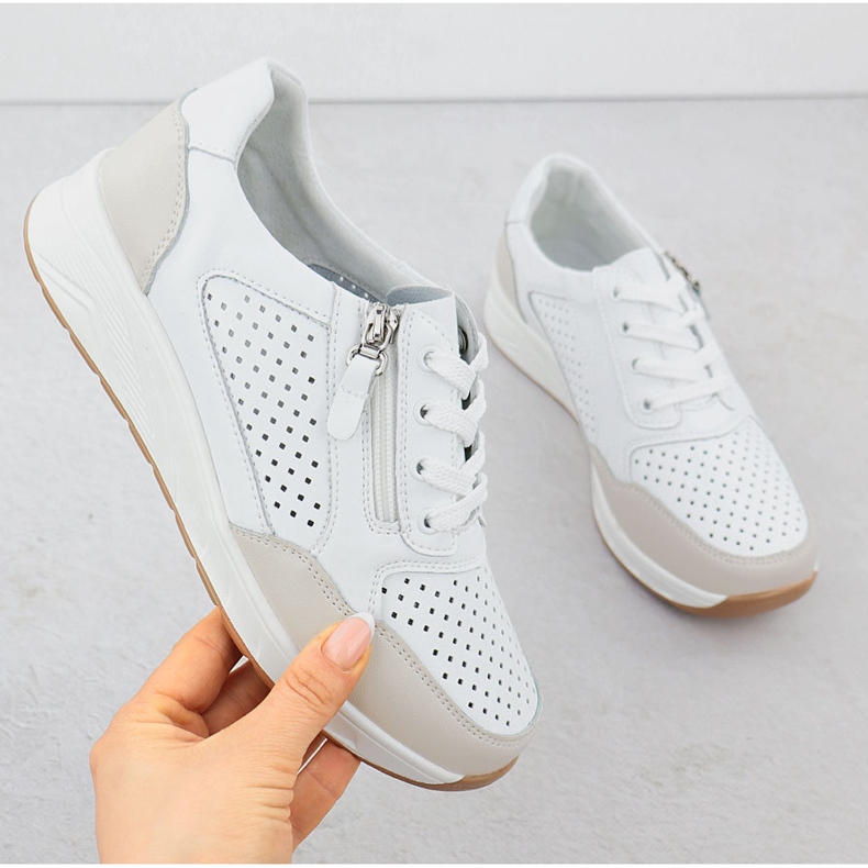 Sneakers in pelle aperta sul cursore bianco artiker 56C1673 1