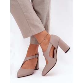 Pompe in pelle sul pilastro con Vinceza 91133 Grey Flamp grigio 2