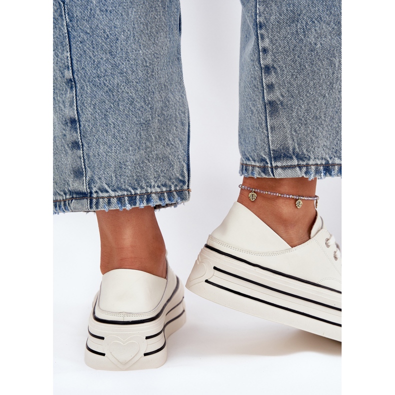 Sneaker in pelle femminile sulla piattaforma bianca Goe RR2N4106 2