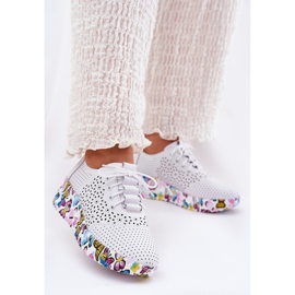 ARTIKER Scarpe da donna in pelle openwork con zeppe farfalle artistir 56c1618 bianco 2