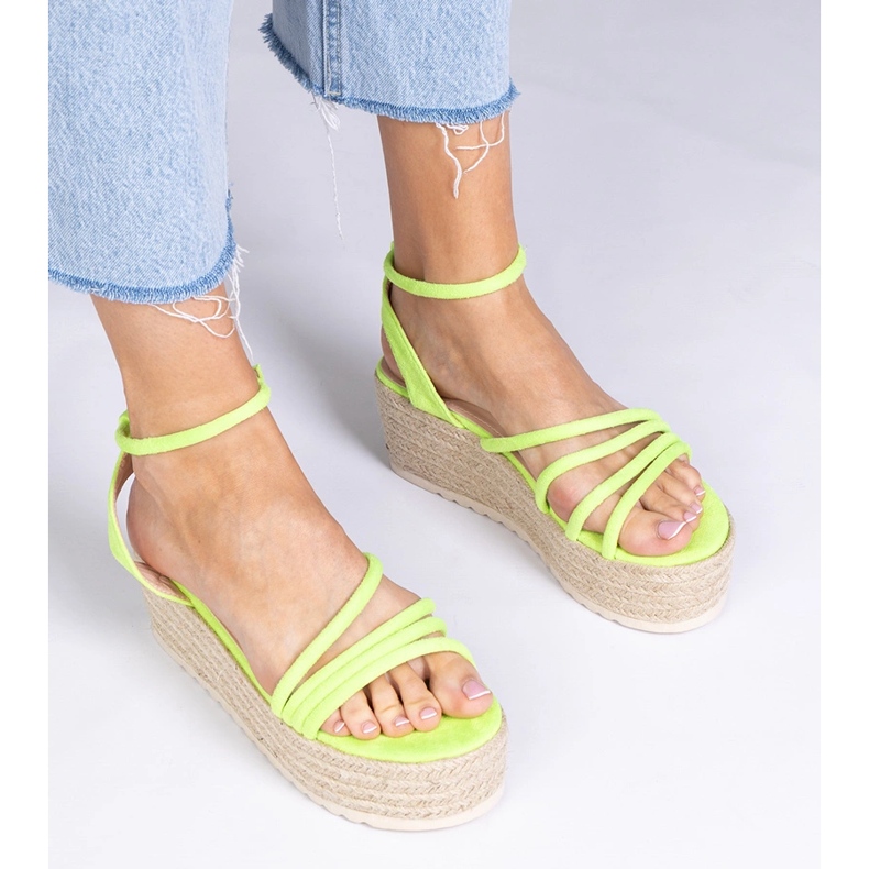 Sandali verdi espadrille sulla piattaforma verde 1