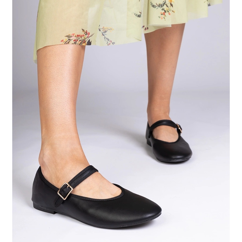 Ballerine femminili nere con fibbia nero 1