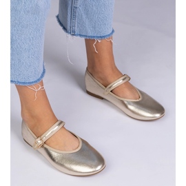 Golden Women's Ballerinas con una fibbia d'oro 1