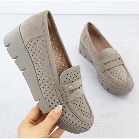 Mocassine femminili per un cuneo aperto Khaki Potocki 12608 beige 1