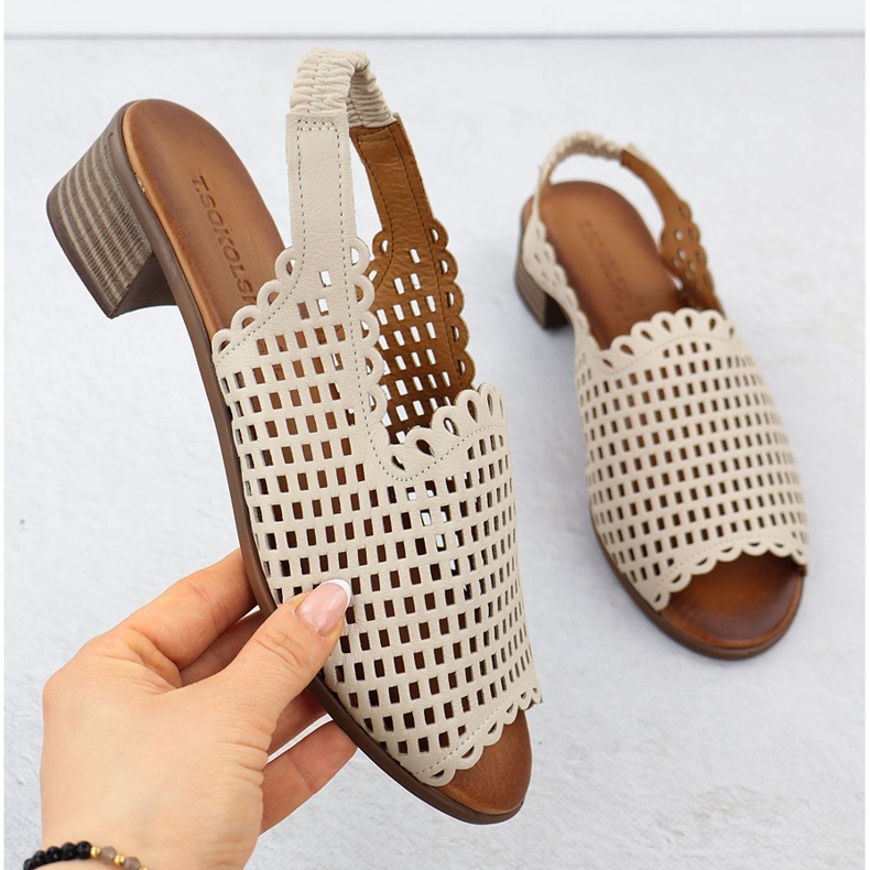 Beige openwork sandali in pelle femminile beige t.sokolski L25-707 1