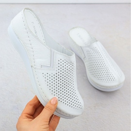 Pantofole in pelle da donna costruite openwork bianco T.sokolski L25-164 1