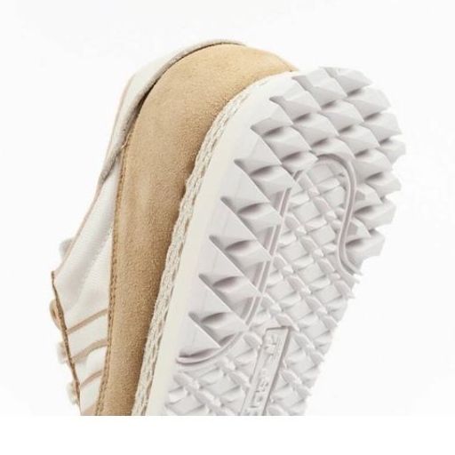 Scarpe sportive femminili Adidas City Marathon GX9011 bianco 2