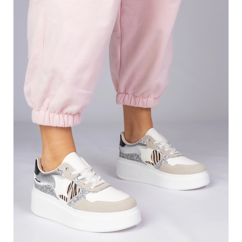 Sneakers beige con glitter 1