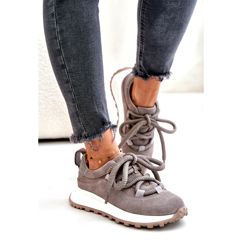 Sneakers da Donna in Camoscio Con Allacciatura Spessa Artiker 54C1465 Grigio 1