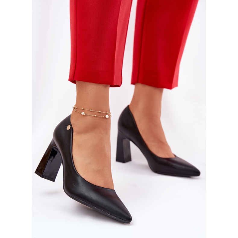 Eleganti pompe sul supporto nero Vinceza 62221 2