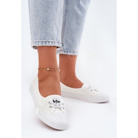 Sneaker Sneaker femminili con ricamo Lee Cooper LCW-25-31-3447L White bianco 2
