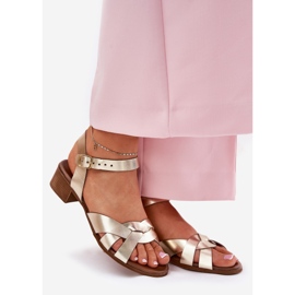 Sandali in pelle con un delicato tacco Zazoo 40372 oro d'oro 1