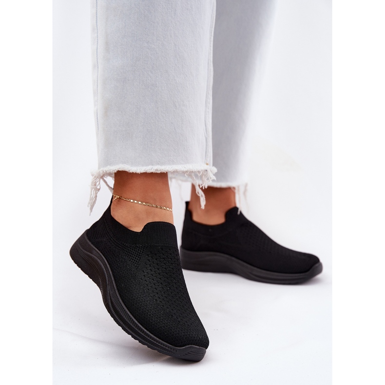 Scarpe sportive slip-on da donna in tessuto nero 2