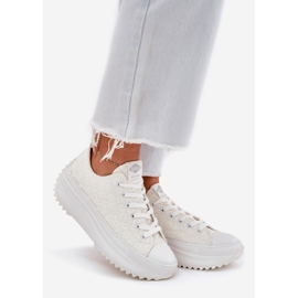 Sneaker femminili con ricamo sulla piattaforma Lee Cooper LCW-25-31-3465L White bianco 1